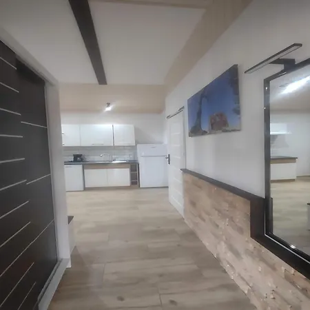 Comfortable Homes, Swimming Pool, Holiday home